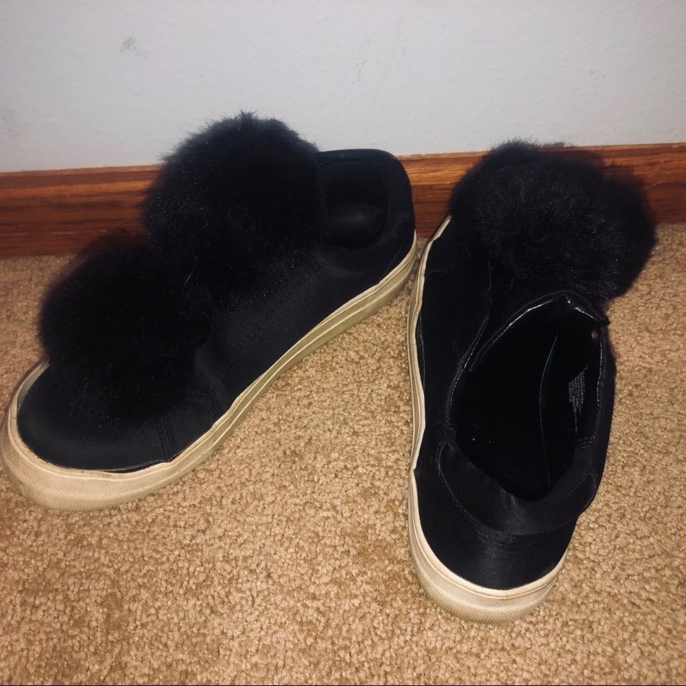 FREE WITH BUNDLE Pom Pom Sneakers - Picture 3 of 6